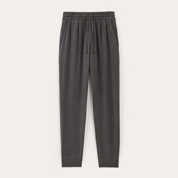Everlane Women's Tapered Pant in Butterlite in Graphite, Size 2XS - Picture 1 of 2